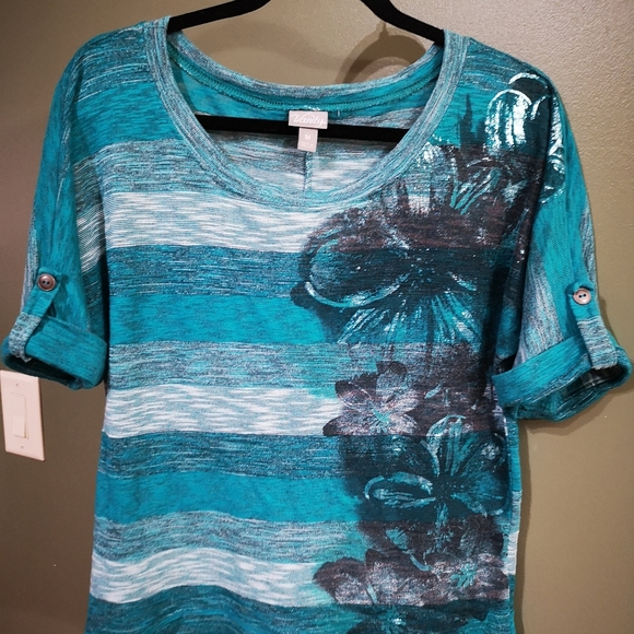 Vanity Teal Striped Floral Burnout Short Roll Cuff Sleeve Top Sz M - Picture 3 of 8